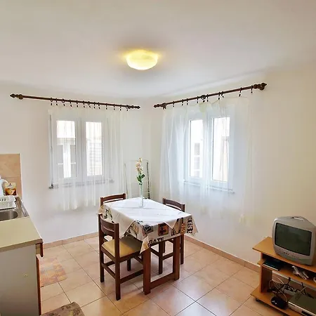 Apartment Nada *